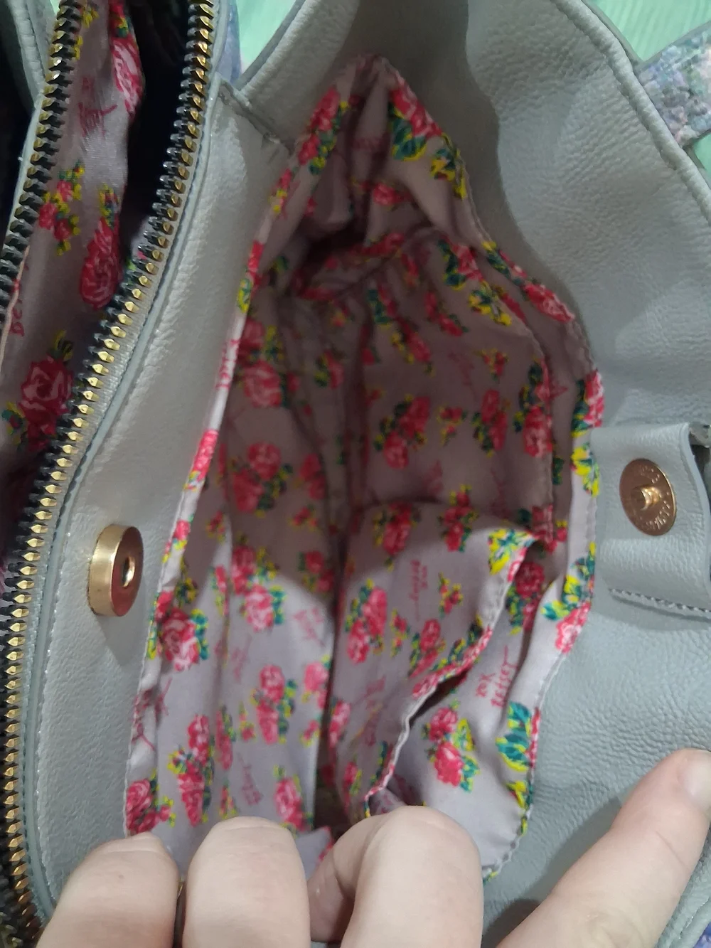 Betsey Johnson Light Gray Shoulder Bag with Gold Bow Accent
